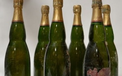 6 bouteilles CHAMPAGNE "Red Label", Lanson…