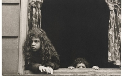 HELEN LEVITT (1913–2009), New York (Girls peeking out window), c. 1942
