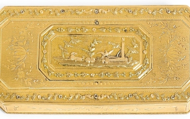 A SMALL THREE-COLOUR GOLD SNUFF BOX, PROBABLY GENEVA, CIRCA 1790