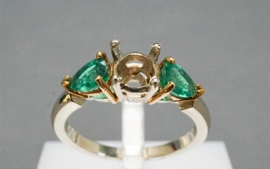 18-Karat White-Gold and Emerald Ring Setting, 2 gross dwt, Size: 5-3/4