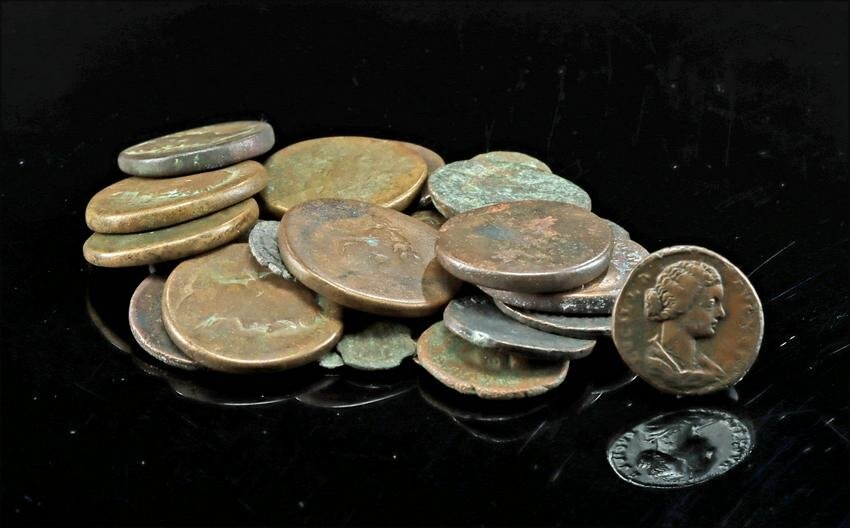 28 Ancient Roman Bronze / Copper Coins