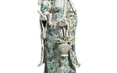 A VERY LARGE FAMILLE VERTE BISCUIT-GLAZED GUANYIN, KANGXI PERIOD (1662-1722)