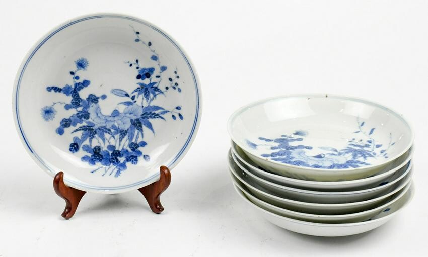 Chinese Blue-and-White Dishes, Flowers