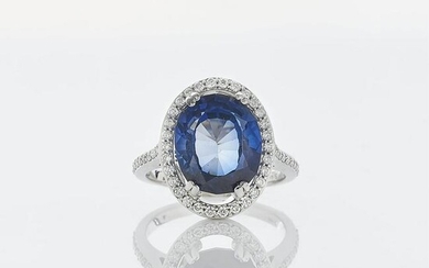 8 ct Natural Sapphire & Diamond Ring