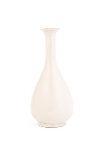 A Ding-type white-glazed pear-shaped vase