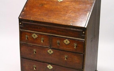 A GOOD SMALL 18TH CENTURY BUREAU, with fall front