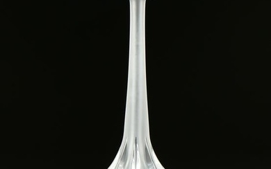 A LALIQUE FROSTED CRYSTAL VASE, CLAUDE PATTERN