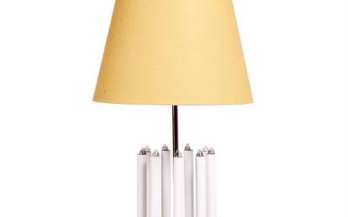 A LARGE BRASS TABLE LAMP IN THE MANNER OF TOMMI PARZINGER FOR STIFFEL, MID 20TH CENTURY