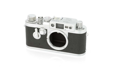 A Leica IIIg Rangefinder Body