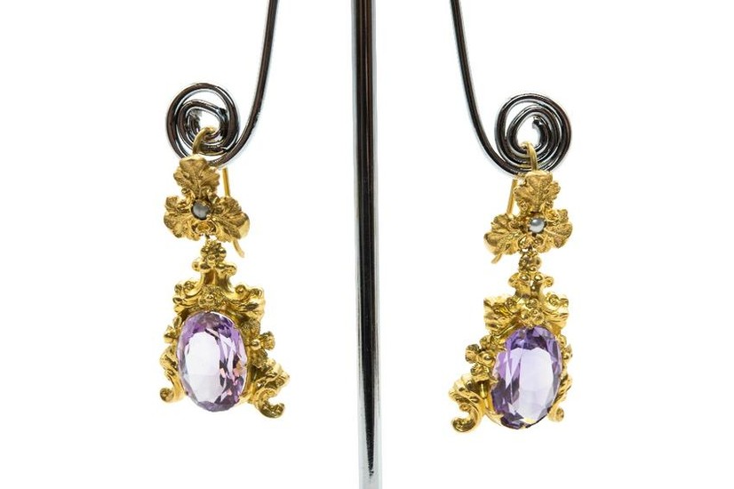 A PAIR OF AMETHYST AND SEED PEARL PENDENT EARRINGS The
