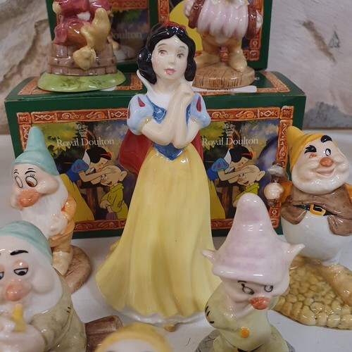 A Royal Doulton Snow White and the Seven Dwarfs set, SW9, bo...