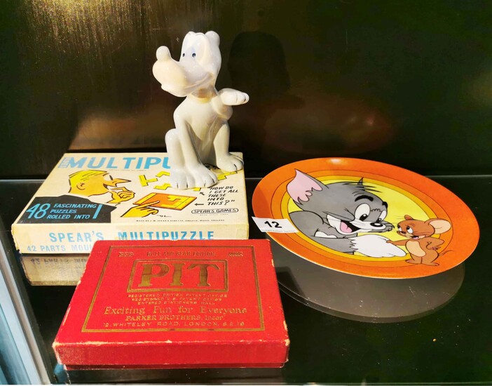 Lot-Art | A Tom and Jerry limited edition plate, ceramic cartoon dog and  two games.
