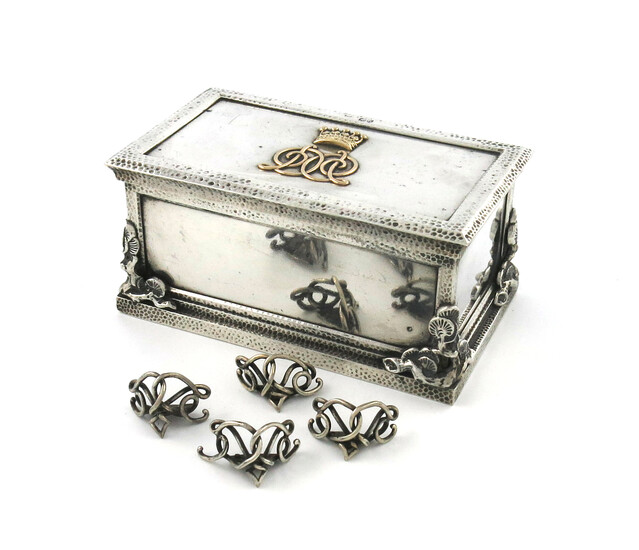 A Victorian silver box