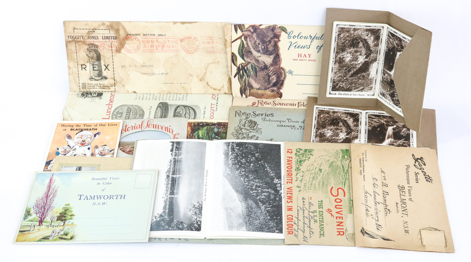 A charming selection of early 20th century souvenir photograph bundles,...