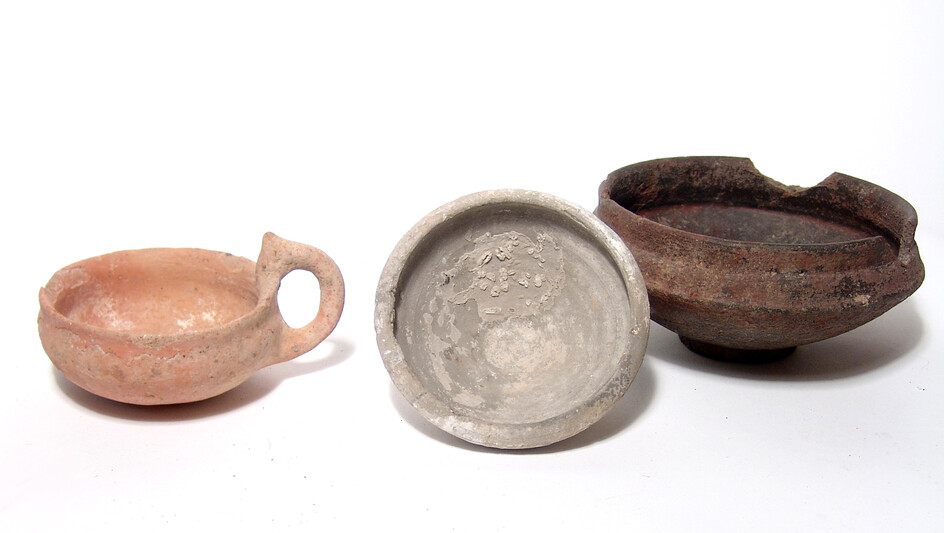 A group of 3 ancient ceramic vessels