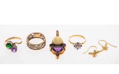 A group of jewellery to include;- an 18ct gold ring set with...