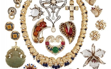 A large quantity of costume jewellery, including:...