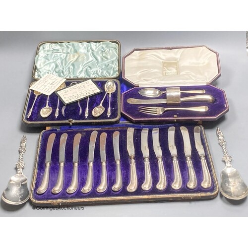 A pair of late Victorian silver apostle serving spoons, Will...