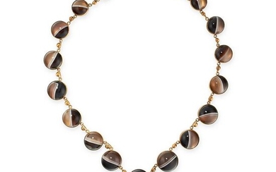 AN ANTIQUE BANDED AGATE NECKLACE comprising a single