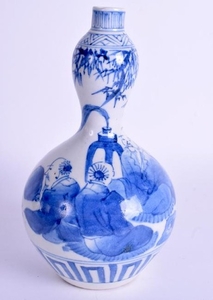 AN UNUSUAL 19TH CENTURY CONTINENTAL DELFT FAIENCE