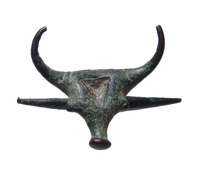 An Anatolian bronze head of a bull