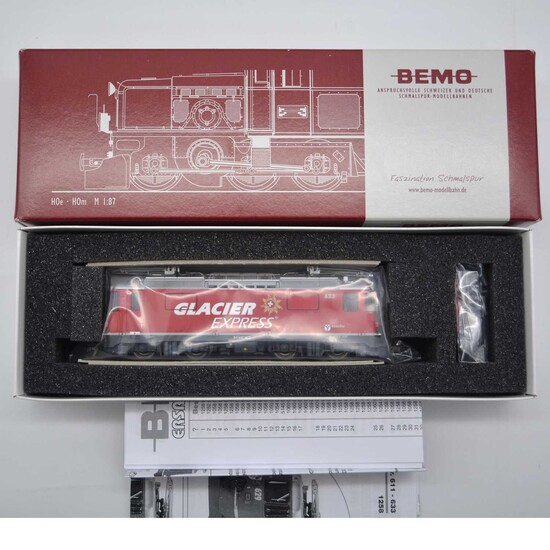 Bemo HOe model railway locomotive ref 1258 183 RhB Ge 4/4 II 623 'Glacier-Express'