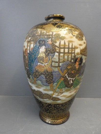 Bulbous Satsuma vase 31H x 17W cm