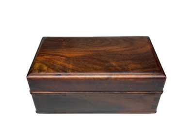 木方盖盒 CHINESE CARVED HARDWOOD COVERED BOX