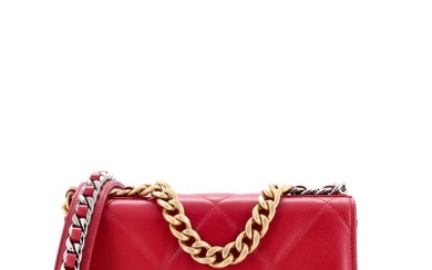 Chanel 19 Wallet on Chain