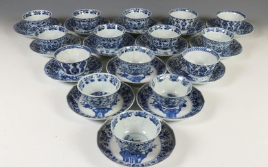 China, collection blue-white porcelain bowls and saucers, Kangxi,...