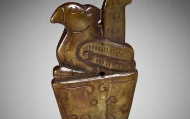 Chinese Archaic style jade bird pendant