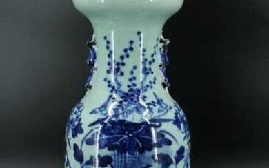 Chinese Blue and White Porcelain Vase Table Lamp