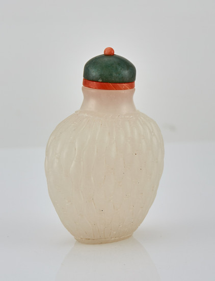 Chinese White Jade 'Basket-Weave' Snuff Bottle