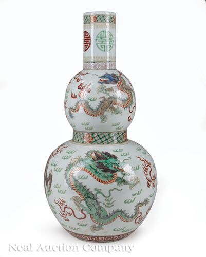 Chinese Wucai Porcelain Double Gourd Vase