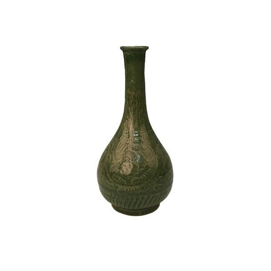 Chinese Yaozhou Ware Porcelain Yuhuchun Vase