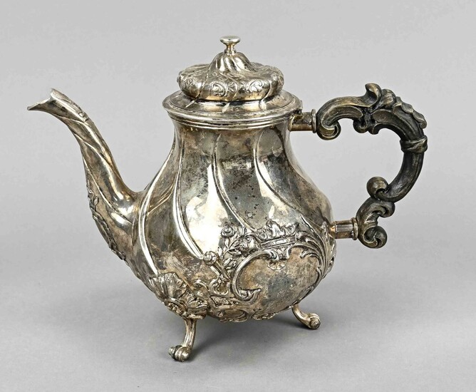 Coffee pot, silver, fine chased, st