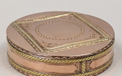 Continental Yellow and Rose Gold Snuff Box