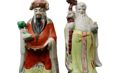 Coppia di statuette cinesi in porcellana