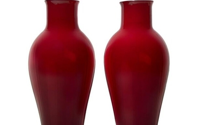 Couple of red vases, Venini. Signed Venini. H 37 cm