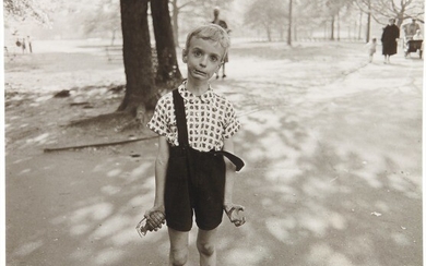 Diane Arbus, Child with a toy hand grenade in Central Park, N.Y.C.