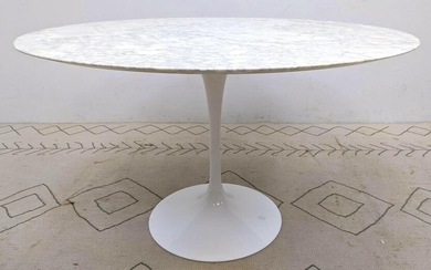 Eero Saarinen for KNOLL Tulip Dining Table. Marble top