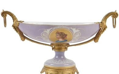 FRENCH OPALINE GLASS CENTERPIECE ATTR TO BACCARAT