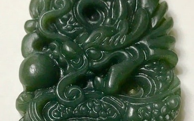 Hand Carved Natural Green Nephrite JADE Dragon Amulet