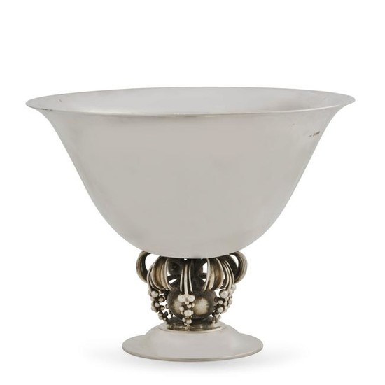 Harald Nielsen Georg Jensen silver bowl, 775