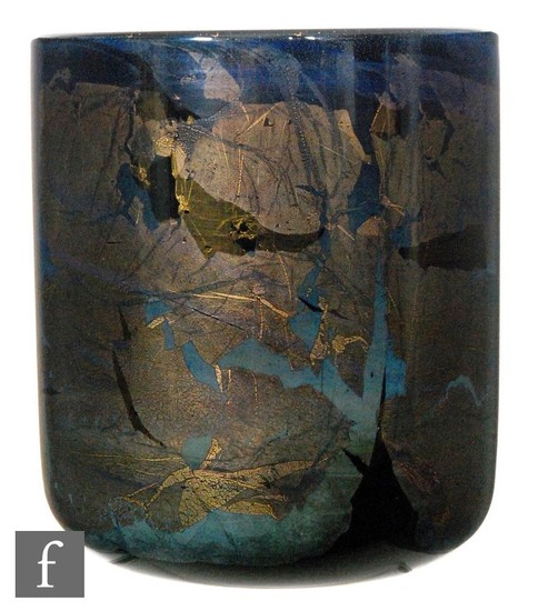 Isle of Wight - A later 20th Century Black Azurene glass vas...