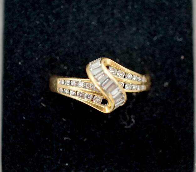 Ladies 18k and 14k Yellow Gold Diamond Ring