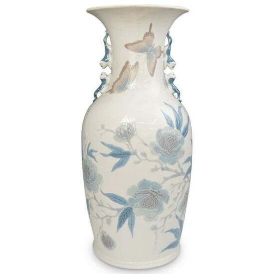 Large Lladro Porcelain Peking Glass Vase