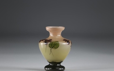 Legras vase decorated with violets