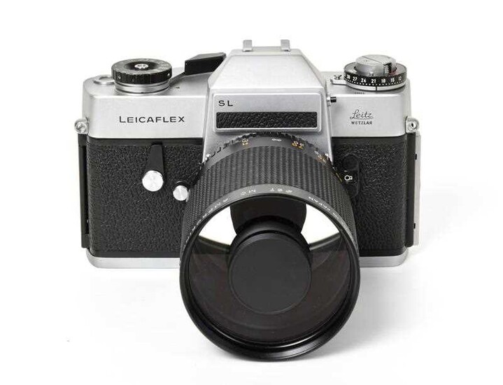 Leicaflex SL Camera no.1216201 with Amprokinon f8.8 500mm mirror...