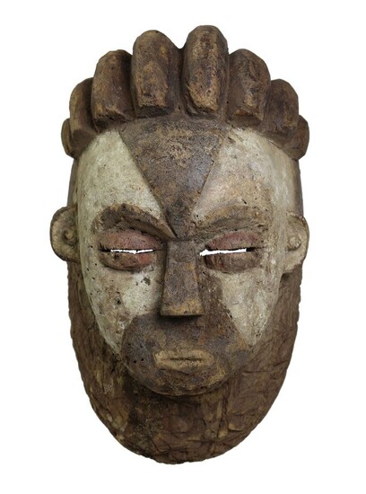 Masque Mambila, Nigéria Afrique. Beau masque Mambila (Nigéria, Cameroun). Bois tendre érodé. Ce type de...